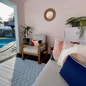 Pelican Motor 3* Merimbula